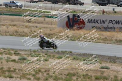 media/Apr-20-2025-AHRMA (Sun) [[393a79c373]]/Race/Group 7/Turn 4b/